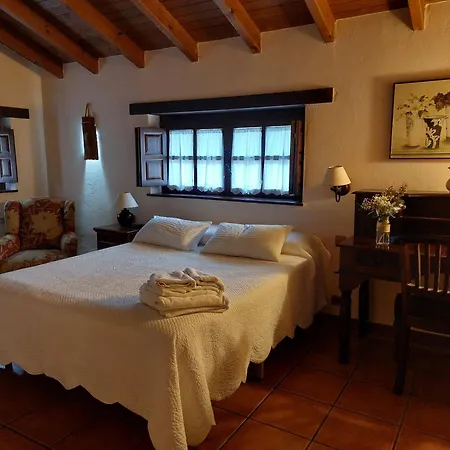 Casas Rurales Valle De Bueida, Jacuzzi Solo En Las Casas El El Palacio Y Viscarcel Bárzana Exterior photo