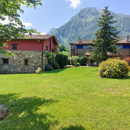 Casas Rurales Valle De Bueida, Jacuzzi Solo En Las Casas El El Palacio Y Viscarcel Bárzana Exterior photo