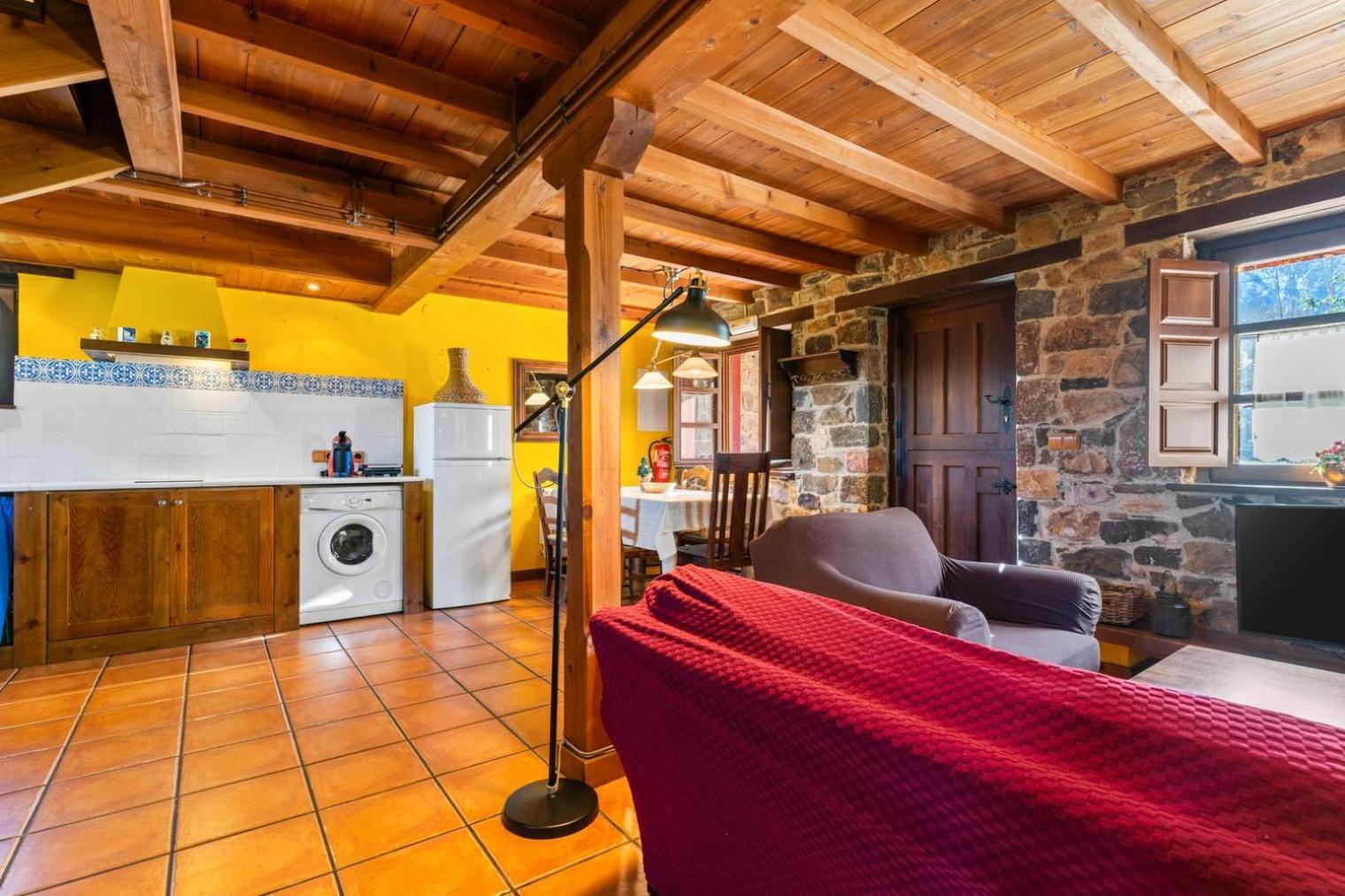 Valle De Bueida, Jacuzzi Solo En Casas El El Palacio Y Viscarcel Country house Barzana