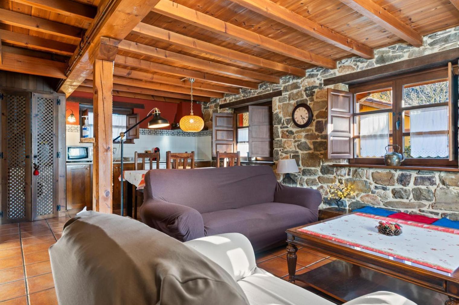 Valle De Bueida, Jacuzzi Solo En Casas El El Palacio Y Viscarcel Country house Barzana