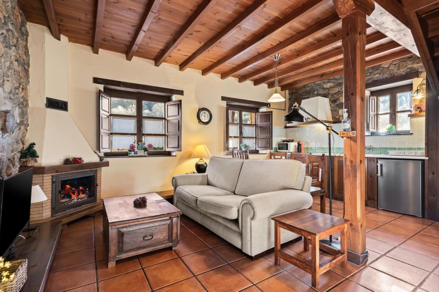 Country house Valle De Bueida, Jacuzzi Solo En Casas El El Palacio Y Viscarcel Barzana
